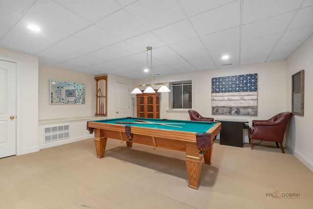 30 N Western Avenue, Lake Forest, IL 60045