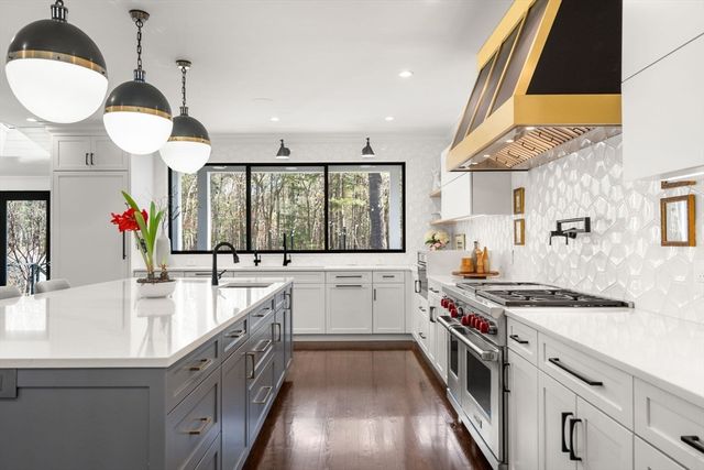 76 Hollis Street, Sherborn, MA 01770