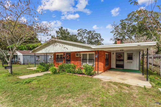 6598 Magnolia St, Milton, FL 32570