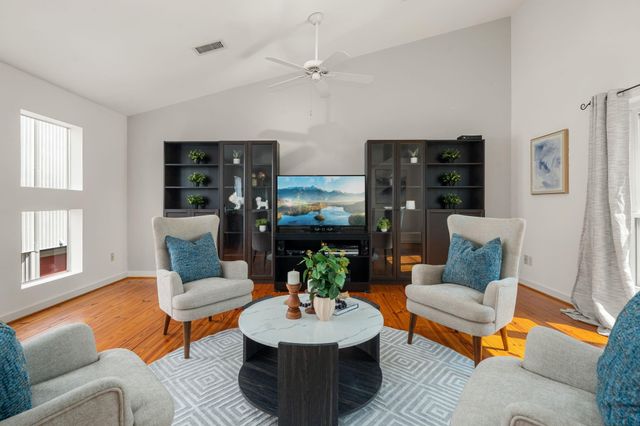 3105 Caroline Street, Houston, TX 77004