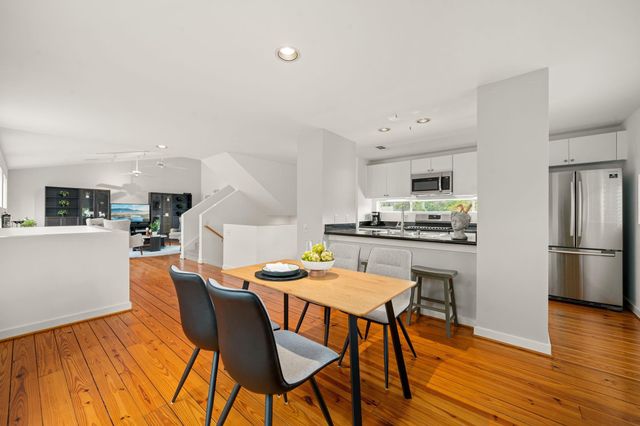 3105 Caroline Street, Houston, TX 77004