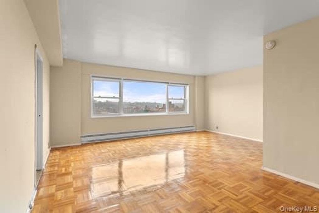 4 Fordham Hill Oval 12B, Bronx, NY 10468 — exterior
