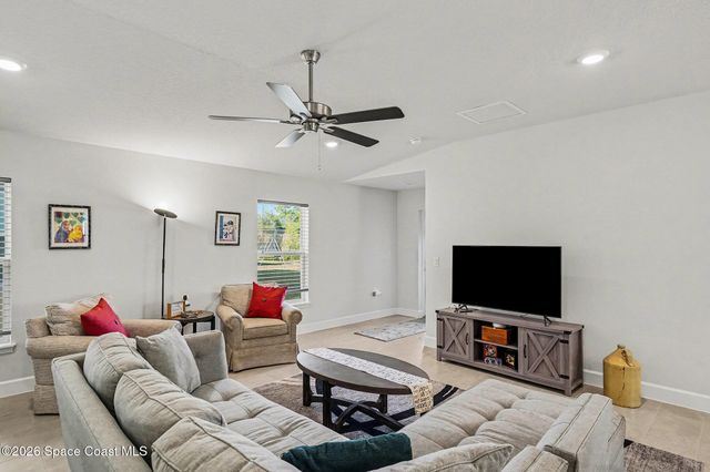 1180 Canfield Circle SE, Palm Bay, FL 32909