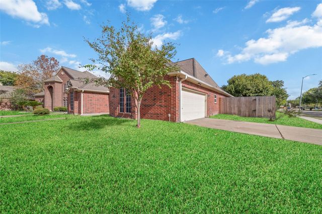 6511 Mesa Vista Court, Houston, TX 77083