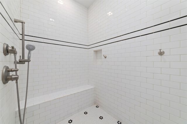 6511 Mesa Vista Court, Houston, TX 77083