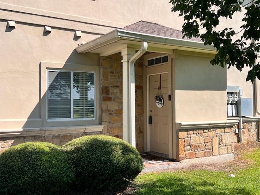 1101 E Parmer LN 306, Austin, TX 78753