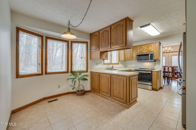 400 Wimberly Place, Kingsport, TN 37660