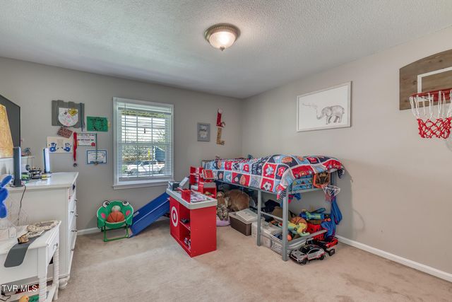 2200 Camelot Circle, Johnson City, TN 37604