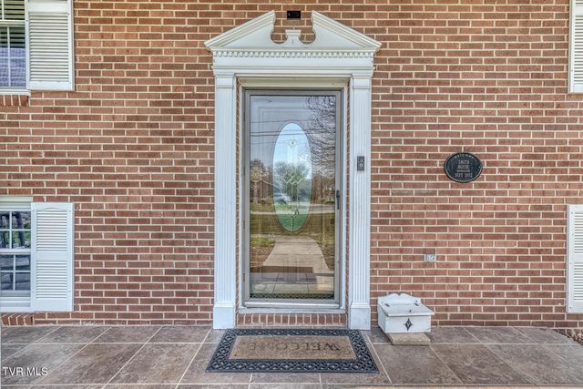2200 Camelot Circle, Johnson City, TN 37604