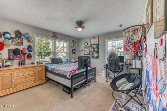 2200 Camelot Circle, Johnson City, TN 37604