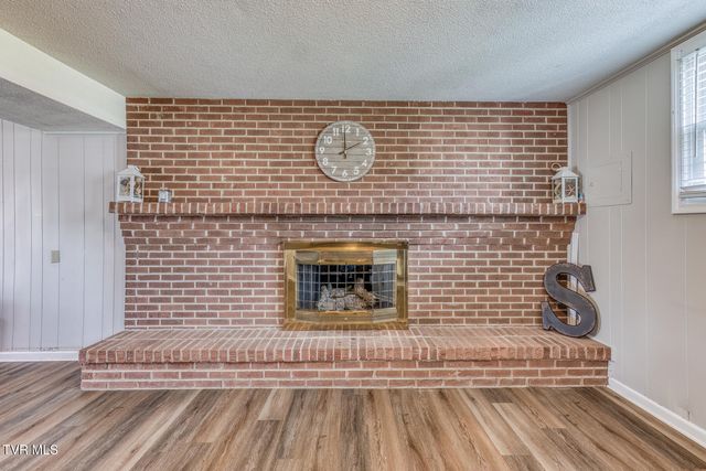 2200 Camelot Circle, Johnson City, TN 37604
