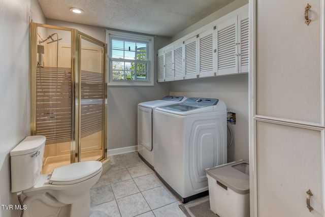 2200 Camelot Circle, Johnson City, TN 37604