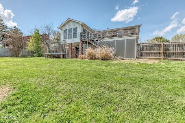 2200 Camelot Circle, Johnson City, TN 37604