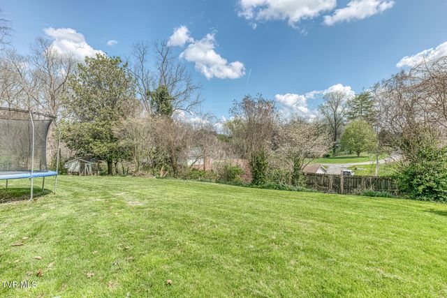 2200 Camelot Circle, Johnson City, TN 37604