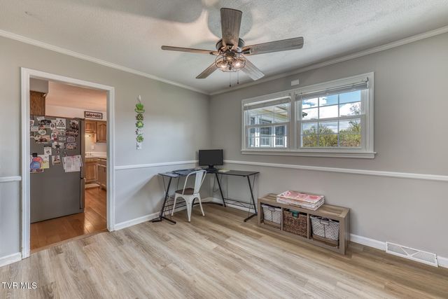2200 Camelot Circle, Johnson City, TN 37604