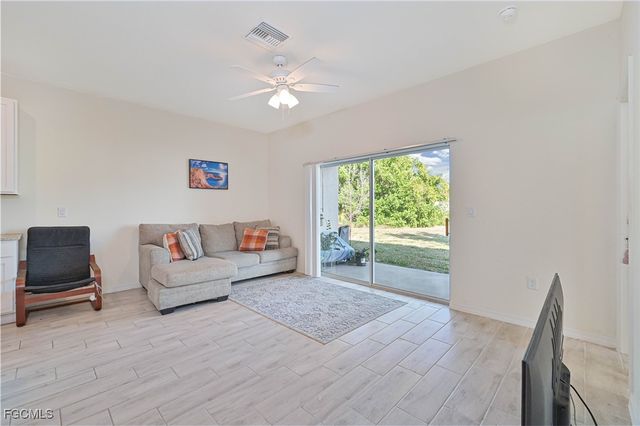 603 & 605 SE 23rd PL, Cape Coral, FL 33990