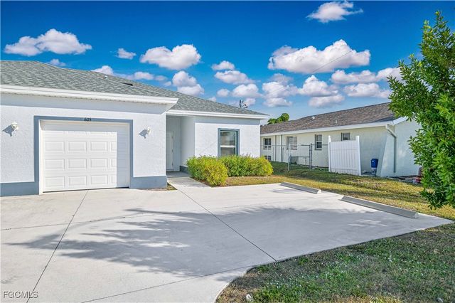 603 & 605 SE 23rd PL, Cape Coral, FL 33990