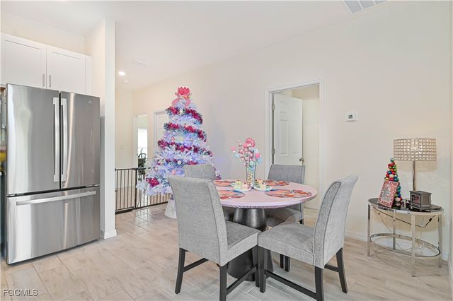 603 & 605 SE 23rd PL, Cape Coral, FL 33990