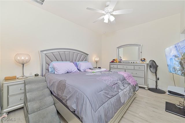 603 & 605 SE 23rd PL, Cape Coral, FL 33990