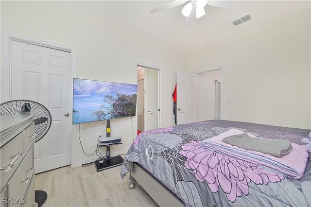 603 & 605 SE 23rd PL, Cape Coral, FL 33990