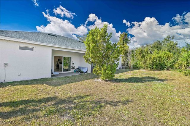 603 & 605 SE 23rd PL, Cape Coral, FL 33990