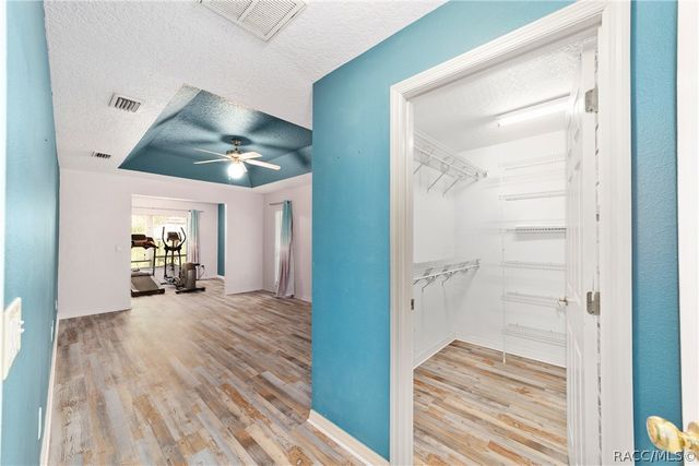 133 N McGowan Avenue, Crystal River, FL 34429