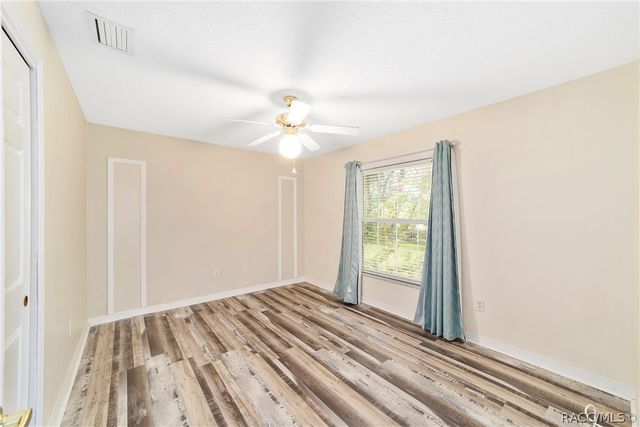 133 N McGowan Avenue, Crystal River, FL 34429