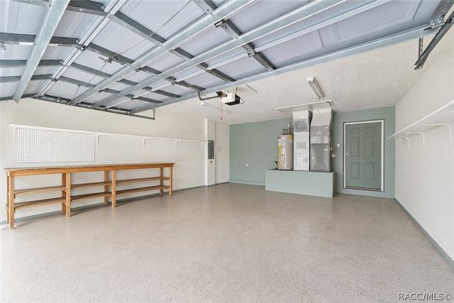 133 N McGowan Avenue, Crystal River, FL 34429