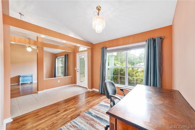 133 N McGowan Avenue, Crystal River, FL 34429