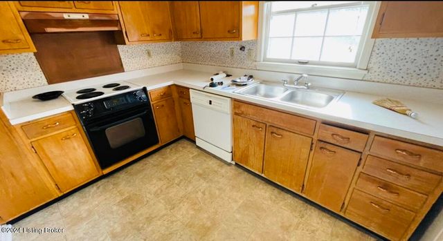 1800 Gardiner Ln, 3, Louisville, KY 40205