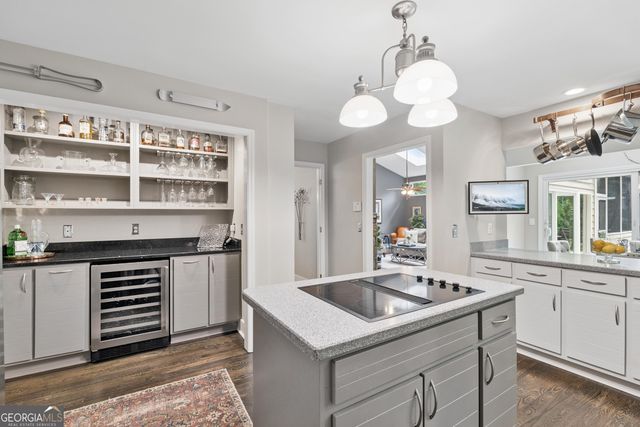10550 Haynes Bridge Road, Alpharetta, GA 30022