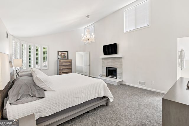 10550 Haynes Bridge Road, Alpharetta, GA 30022