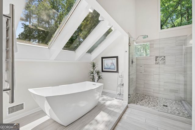 10550 Haynes Bridge Road, Alpharetta, GA 30022