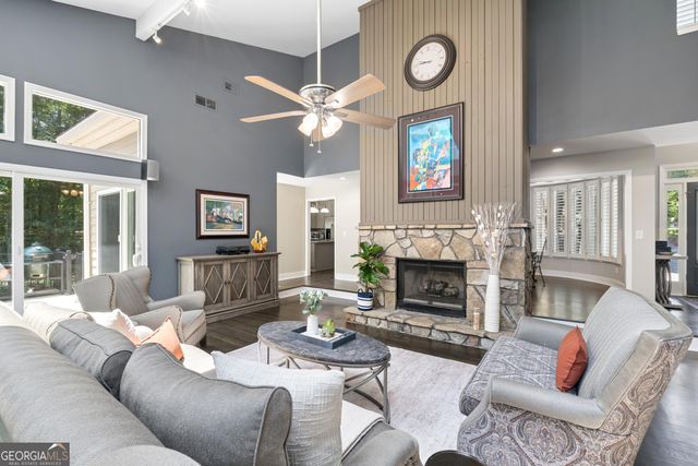 10550 Haynes Bridge Road, Alpharetta, GA 30022