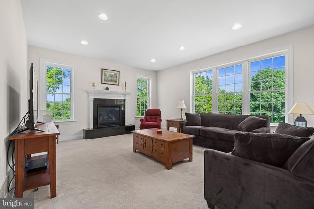 3940 WHITETAIL CT, Schnecksville, PA 18078