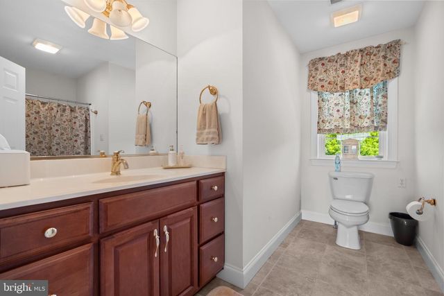 3940 WHITETAIL CT, Schnecksville, PA 18078