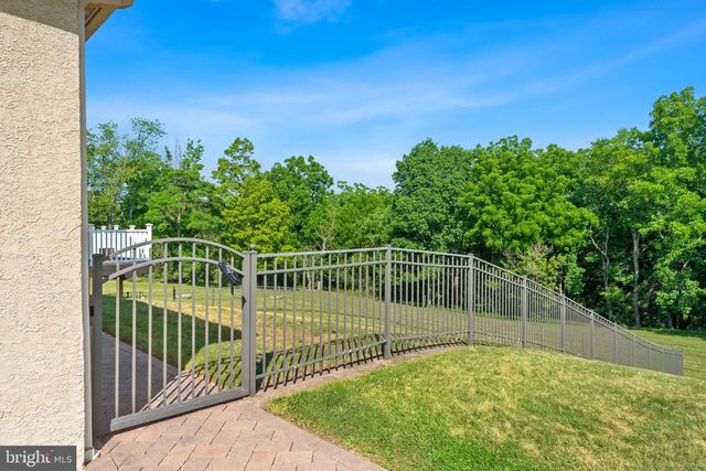 3940 WHITETAIL CT, Schnecksville, PA 18078