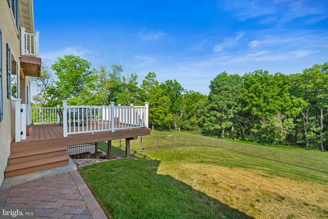3940 WHITETAIL CT, Schnecksville, PA 18078