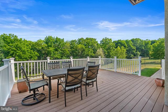 3940 WHITETAIL CT, Schnecksville, PA 18078