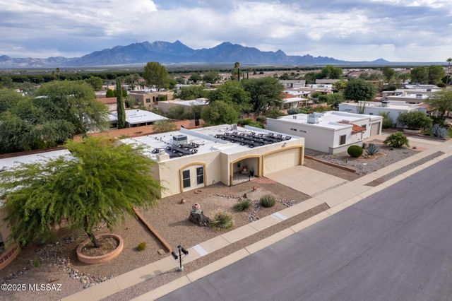 2035 S San Ray Drive, Green Valley, AZ 85614