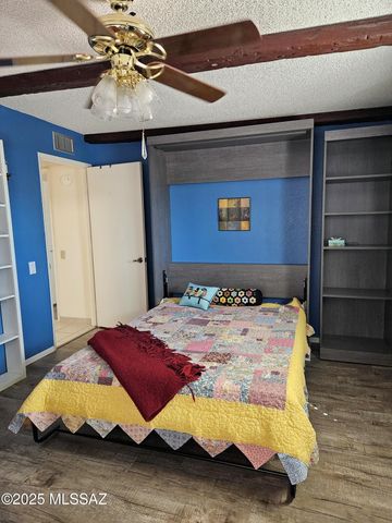 2035 S San Ray Drive, Green Valley, AZ 85614