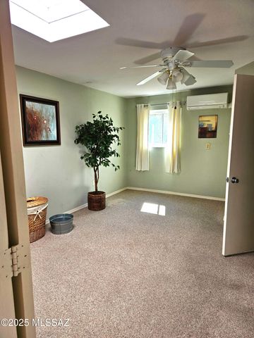 2035 S San Ray Drive, Green Valley, AZ 85614