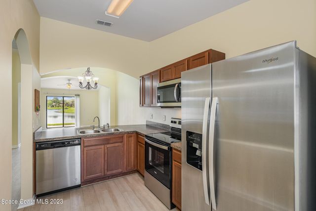 1265 Luminary Circle 105, Melbourne, FL 32901