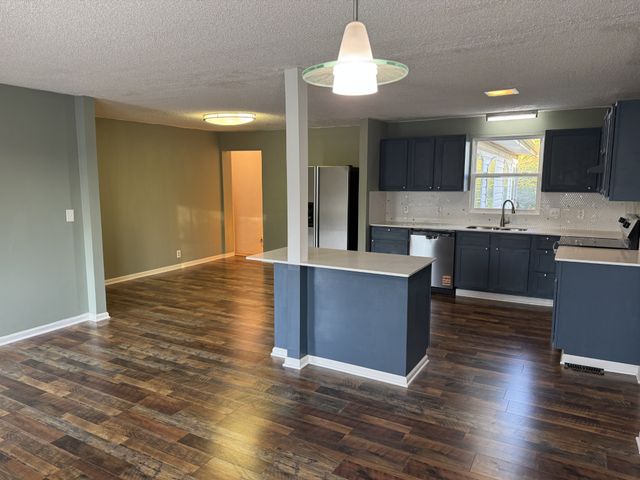 3862 Dubois Dr, Nashville, TN 37207