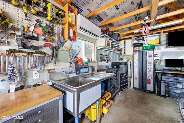 650 Warnock Avenue, Salt Lake City, UT 84106