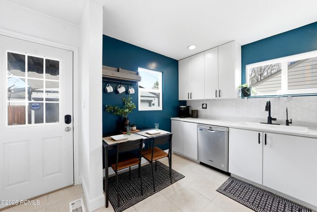 650 Warnock Avenue, Salt Lake City, UT 84106