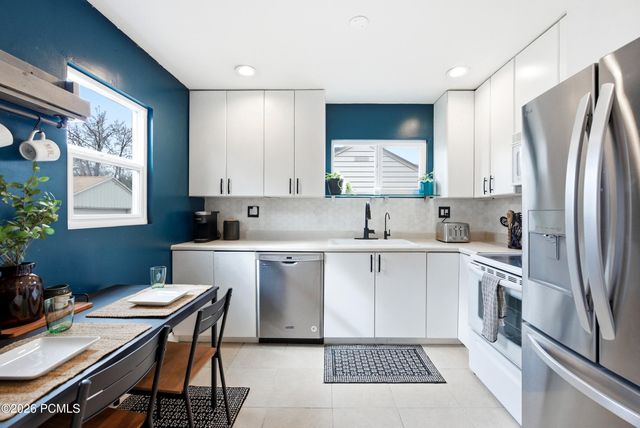 650 Warnock Avenue, Salt Lake City, UT 84106