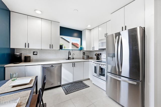 650 Warnock Avenue, Salt Lake City, UT 84106