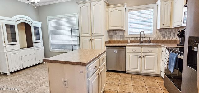 2937 Keeley Cove, Southaven, MS 38671