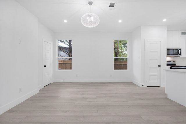 612 Lamar Street, Sulphur Springs, TX 75482